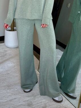 SPANX AirEssentials Wide Leg Pants